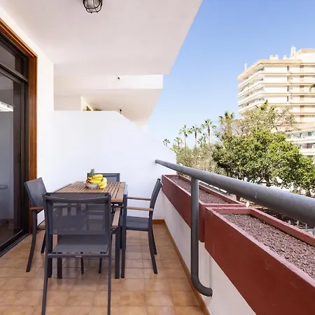 Home2book Americas Comfy Apt, Pool&terrace 아파트