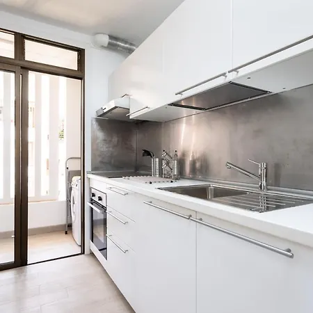 Home2book Americas Comfy Apt, Pool&terrace 아파트