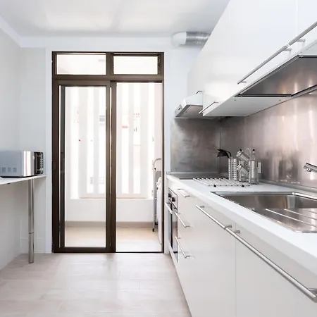 아파트 Home2book Americas Comfy Apt, Pool&terrace 아로나
