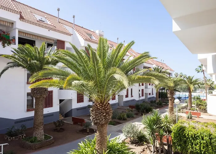 아파트 Home2book Americas Comfy Apt, Pool&terrace 아로나