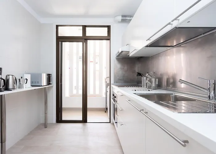 아파트 Home2book Americas Comfy Apt, Pool&terrace 아로나