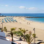 Home2book Americas Comfy Apt, Pool&terrace 아파트 아로나